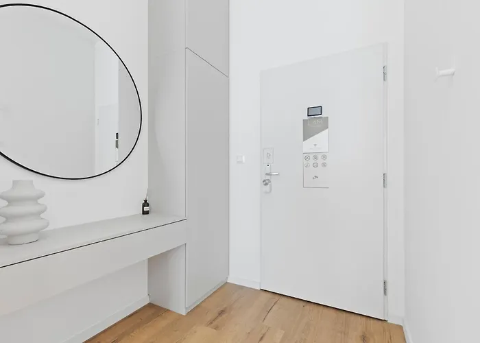 Lam Serenity Free Parking - Balcony アパート *