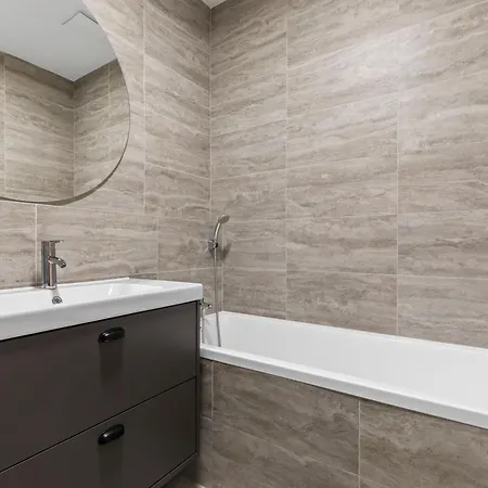 Lam Serenity Free Parking - Balcony * Bratislava