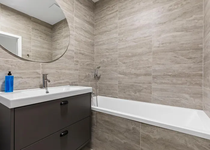 Lam Serenity Free Parking - Balcony * Bratislava